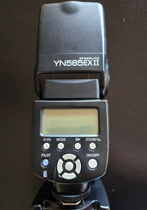 FLASH Yongnuo Speedlite YN568EX-II  + 2 Disparadores RF603C II para Canon NOVO