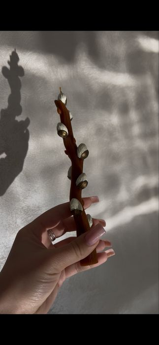 Гілочка верби, верба, великодня свічка, натуральний блжолиний віск