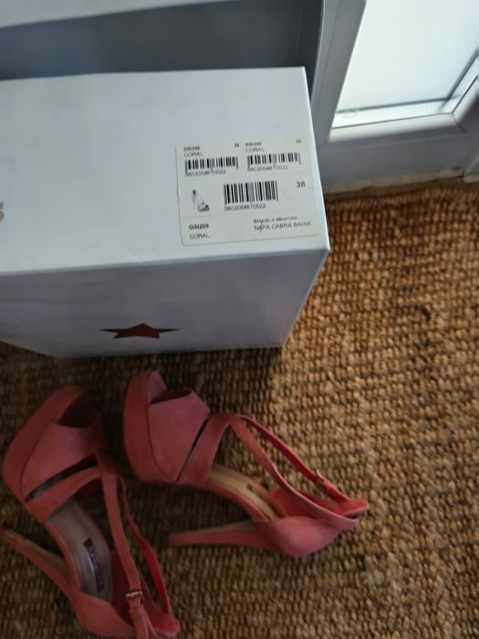 Elegantes Sandálias "Cubanas"