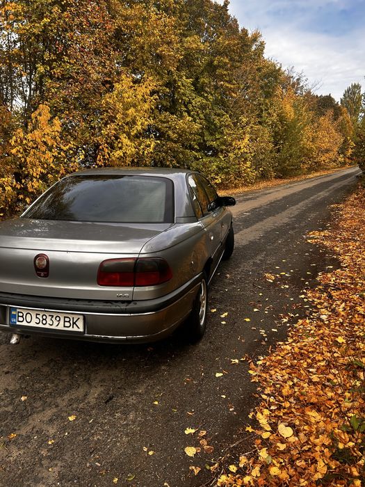 автомобіль опель