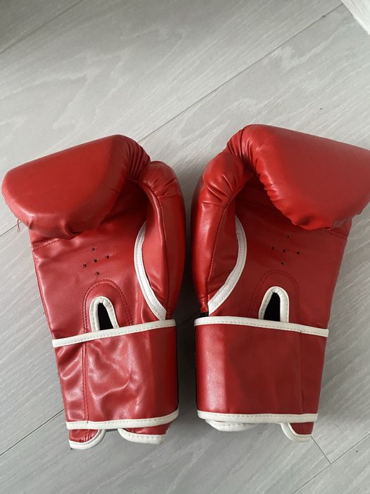 Боксерські перчатки з бінтами Everlast оригінальні