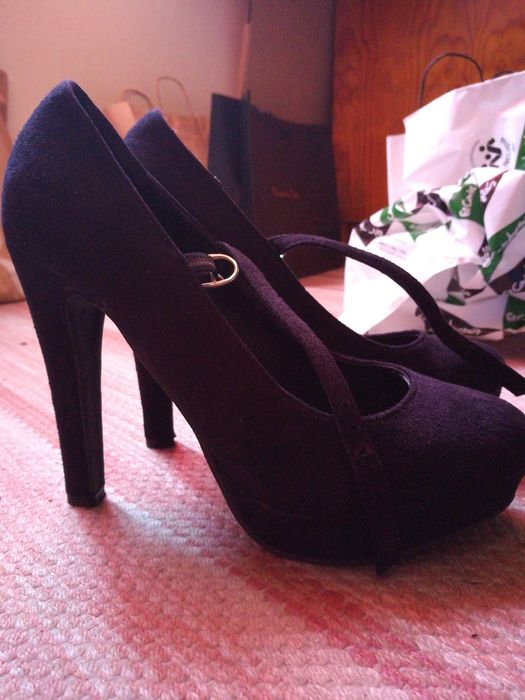 Sapato salto alto preto