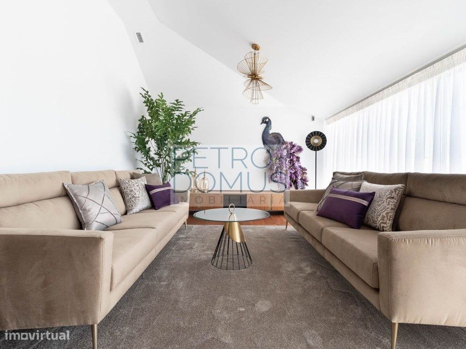 Castelo Building - T3+1 Duplex