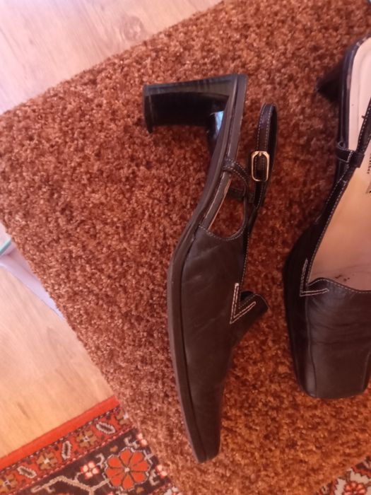 Туфлі чорні  натуральна  шкіра