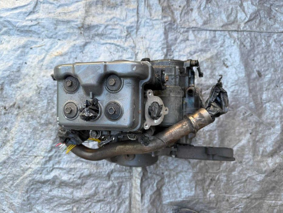 KTM 125 część owiewki silnik lagi koło