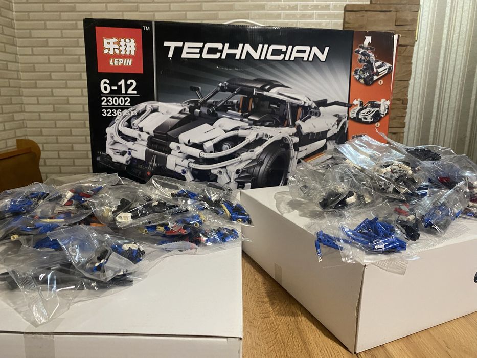 Lepin 23002 Koenigsegg One:1 Technician 3236 дет.