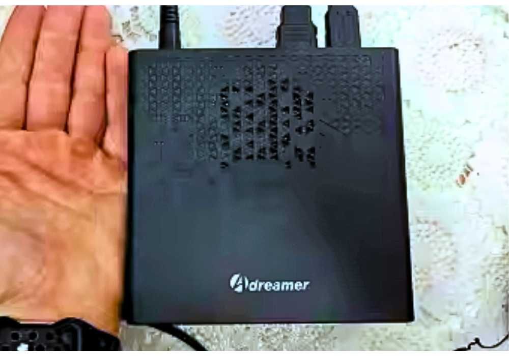 Adreamer AriesBox Міні-ПК R7 7840HS
