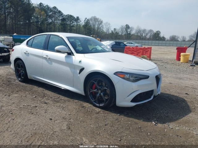 Alfa Romeo Giulia 2.9 V6 510 KM, Quadrifoglio, mała szkoda, import USA!