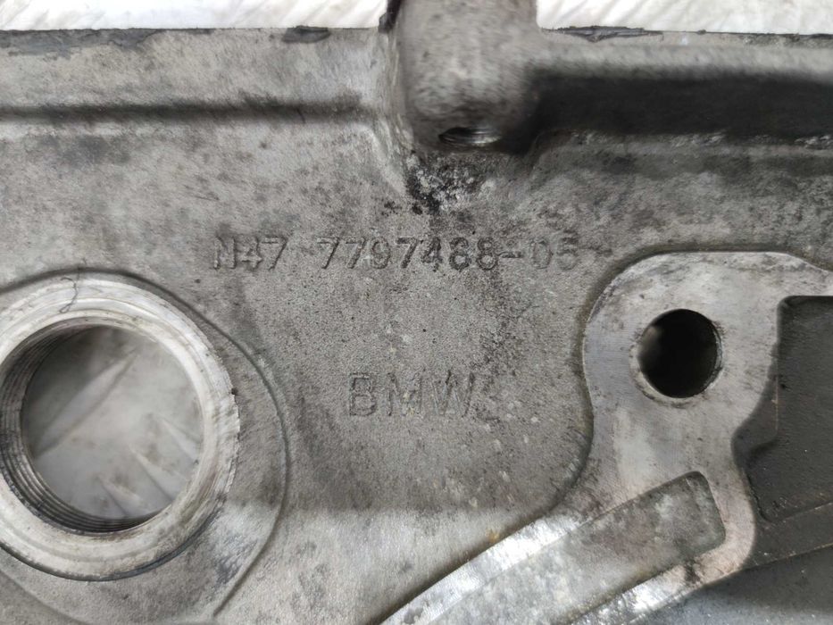 BMW I E87 2.0 D Obudowa Pokrywa Rozrządu