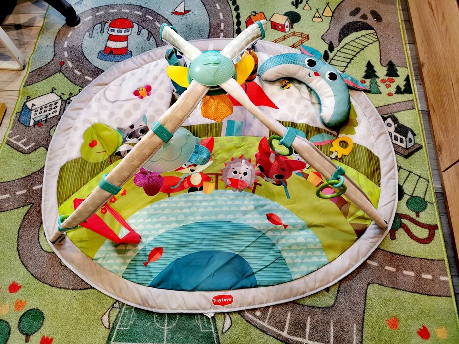 Mata Tiny Love Zabawa na Łące + gratisy