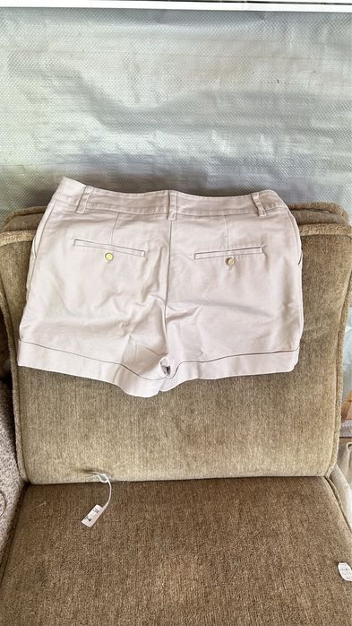 Класичні шорти  H&M
