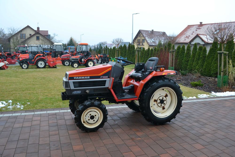 Traktorek japoński mini traktor Hinomoto Kubota