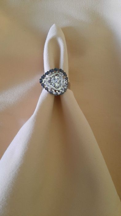 Сервировочные салфетки на стол с зажимами