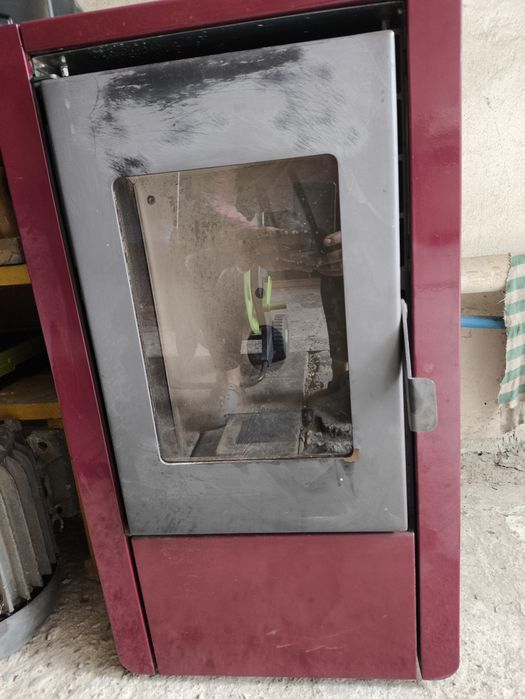 Piec kominkowy na pellet