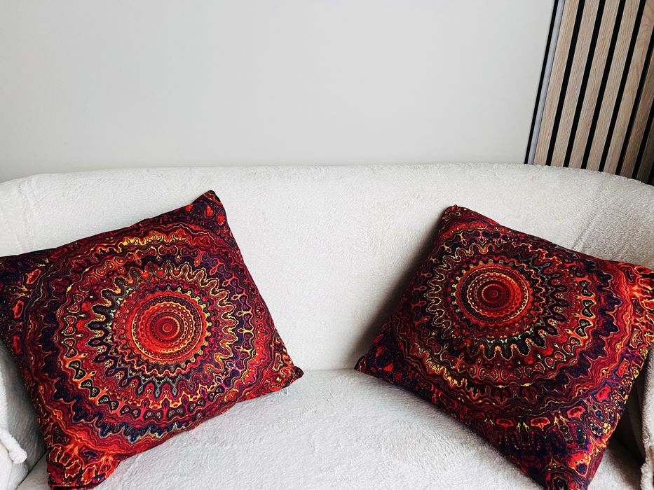 Продаю диванні подушки в асортименті