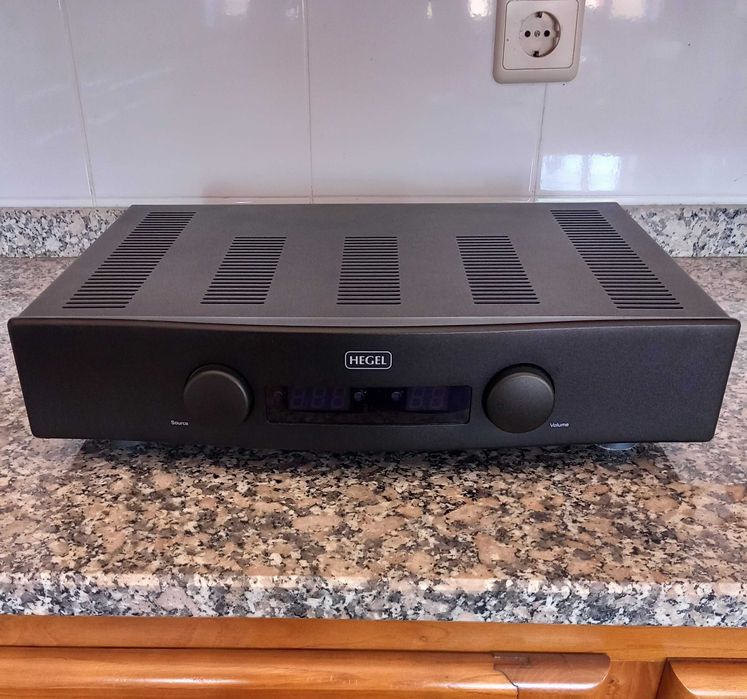Amplificador integrado Hegel H80