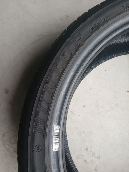 2 pneus 225 40 r19 RFT Dunlop