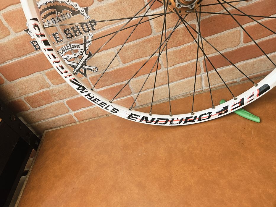Roda frente DH 20mm