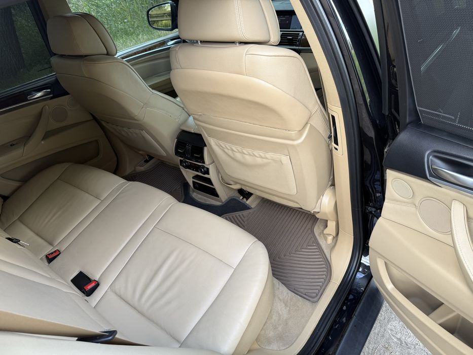 BMW X5 E70  3.0 2013 twin power turbo