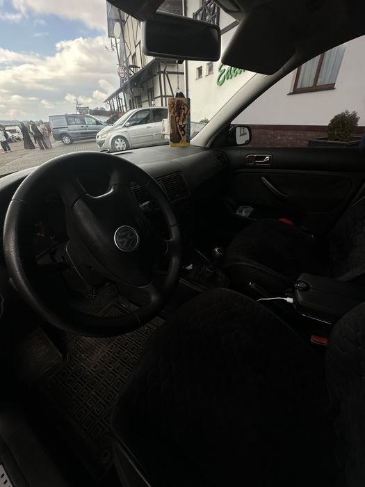 Volkswagen Golf 2003 ідеал