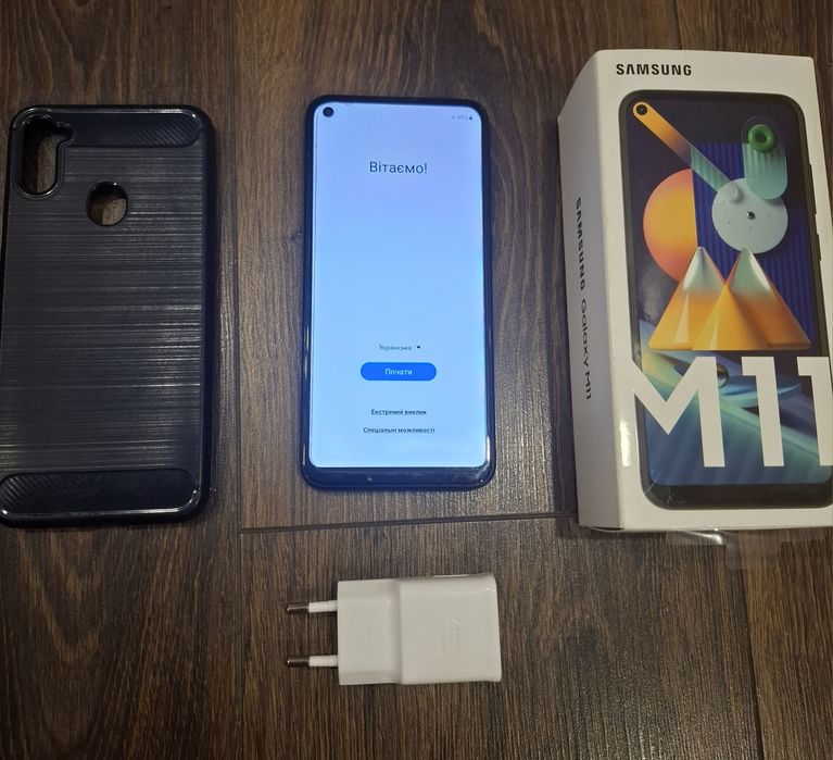 Телефон Samsung m11