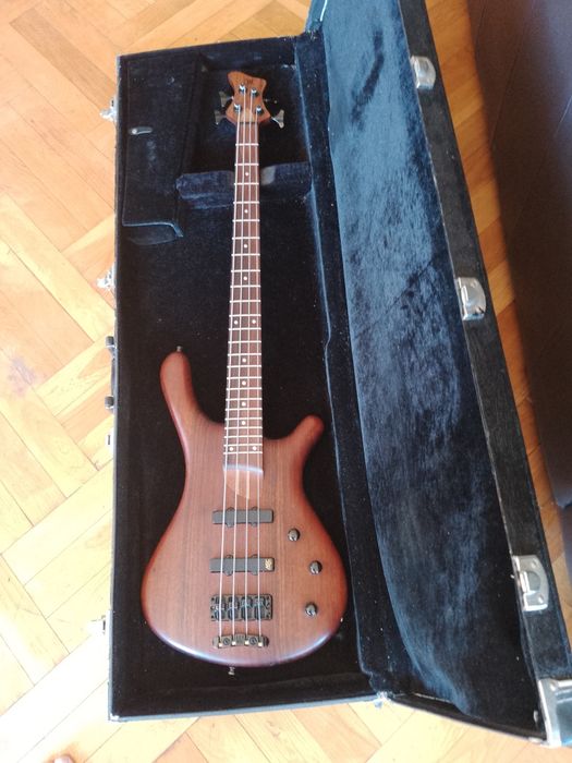 Gitara basowa Mayones be4