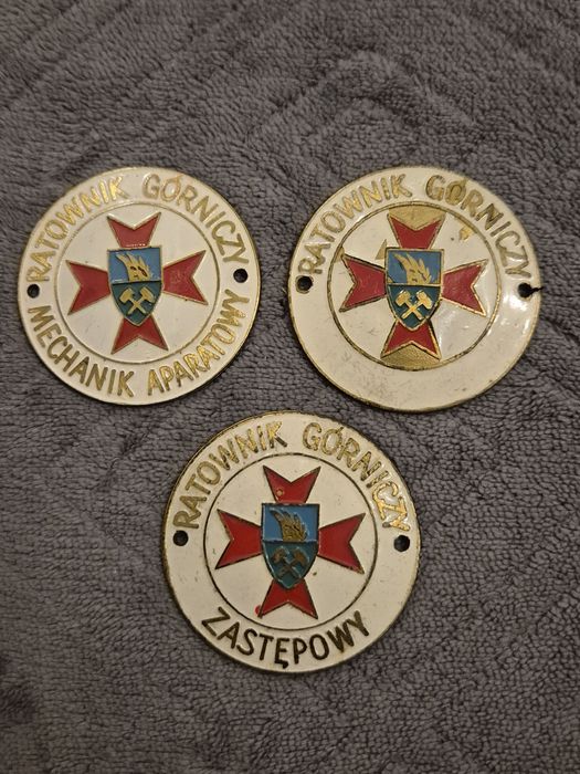 Ratownik Girniczy 3 blachy nahełmne.