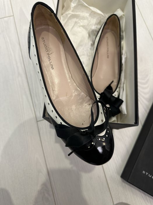Жіночі балатки Studio Pollini