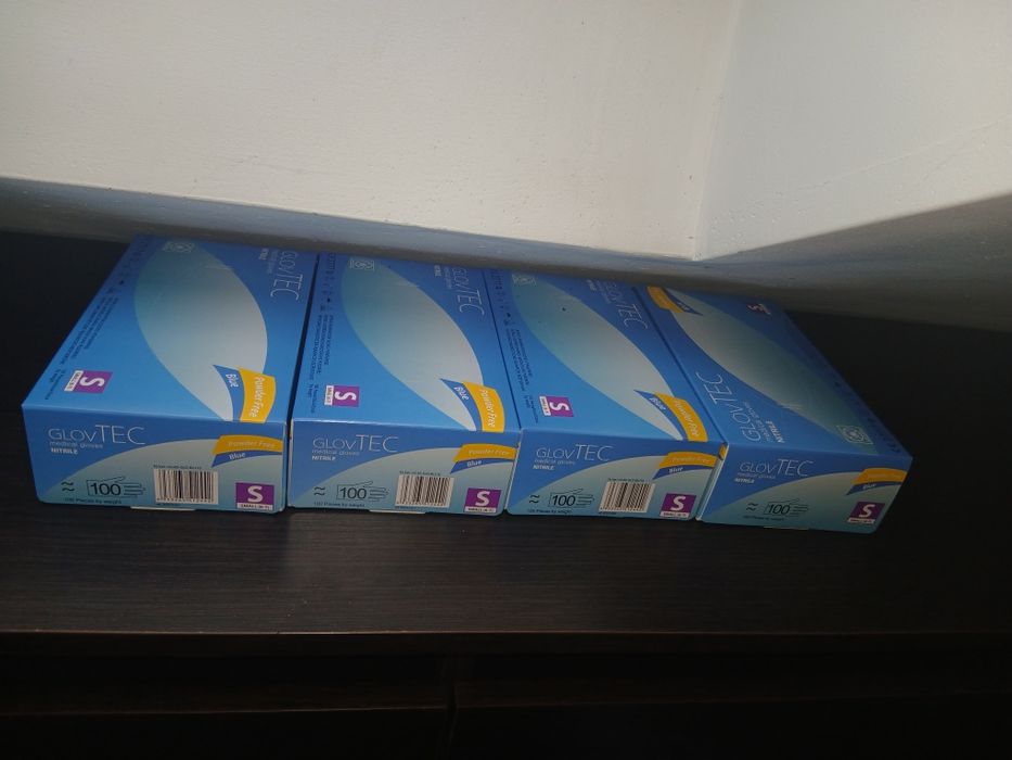 4 paczki rękawiczek nitrylowe s