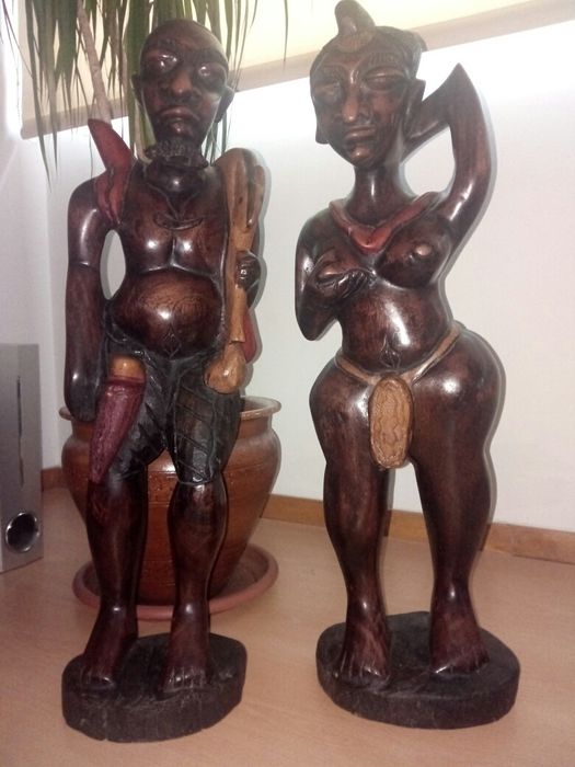 Casal de Estatuetas Africanas