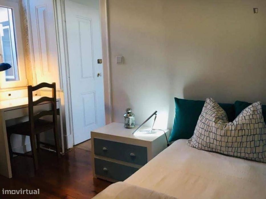Quarto - localizado em Lisbon