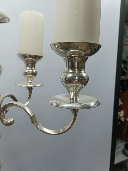 Candelabro castiçal de 5 lumes em casquinha