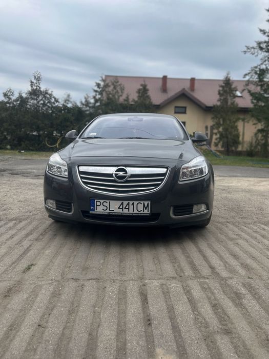 Opel Insignia 2.0 CDTI 2009 – sedan, zadbany, do drobnej naprawy