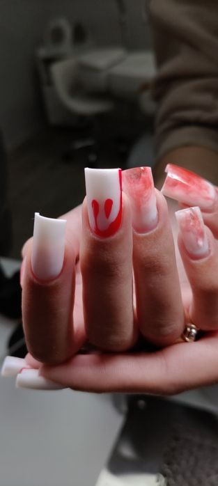 Майстер манікюру