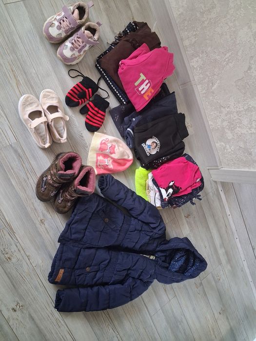 Речі на дівчинку від 3  рочків