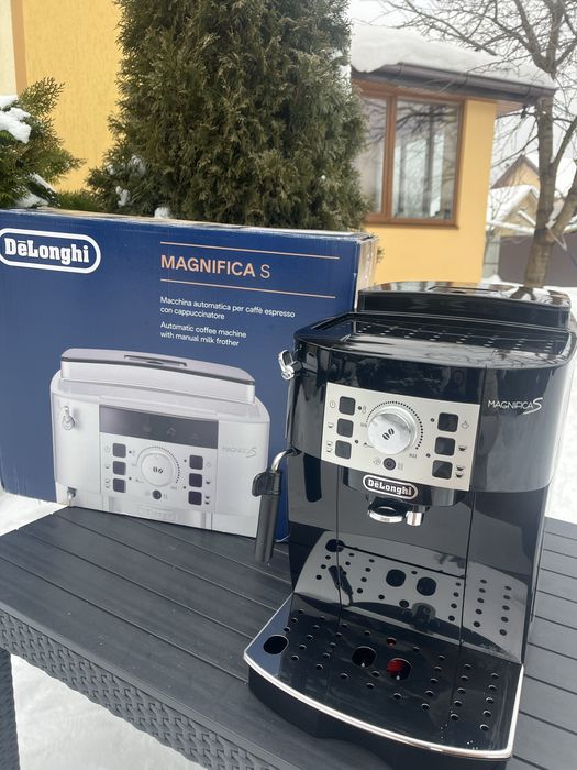 Кавомашина Delonghi Magnifica S 2021 рік гарантія
