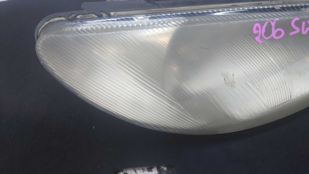 Peugeot 206 Lampa Reflektor Prawy Przód Przedni Prawa Przednia