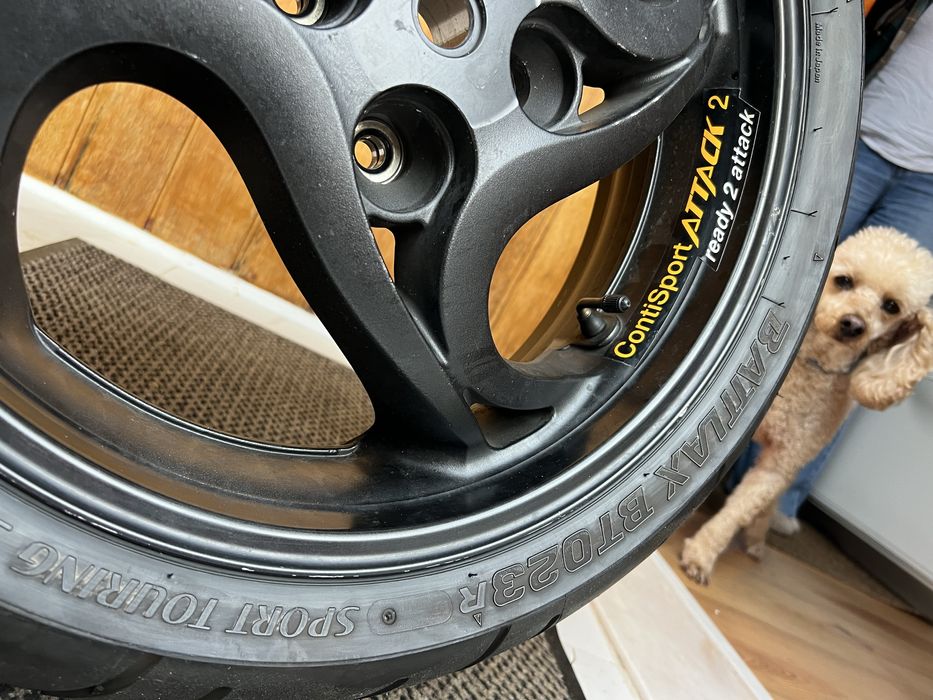 Jante com pneu - CB1000R