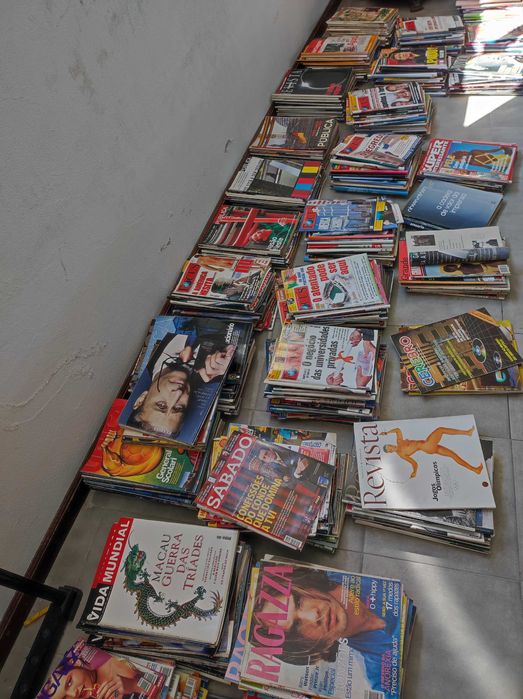 Revistas Visão, Sábado, Expresso, Grande Reportagem, Focus, etc.