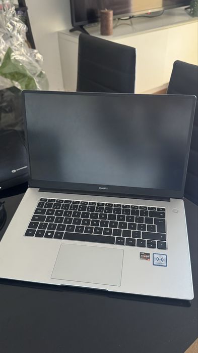 Huawei MateBook D15 Ryzen 5 5500U | 8GB RAM | 512GB SSD + Capa + Rato