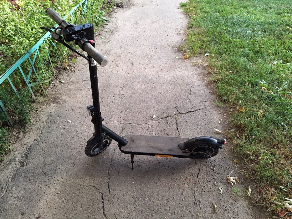Електросамокат Denver