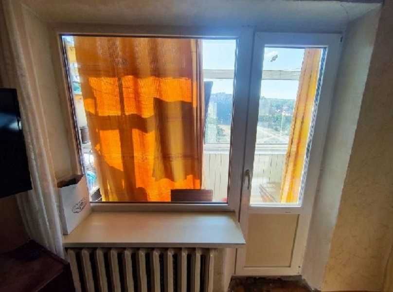 Продаётся 1 ком. кв. ул. Академика Александрова  на Осипке.