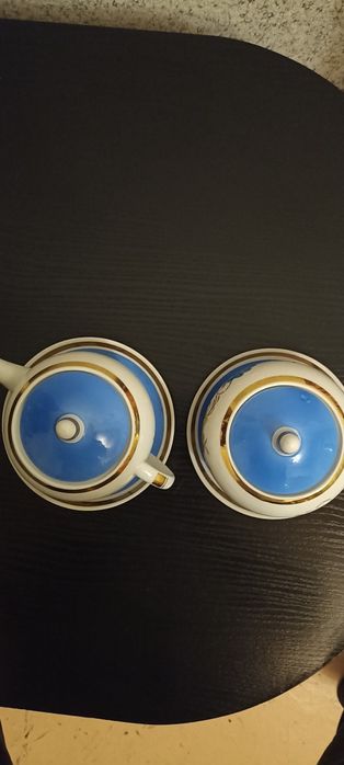 Наборы: (Чайник и Сахарница)