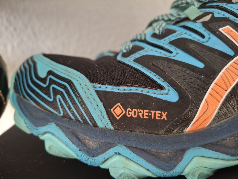 Asics  Gore-Tex  buty trailowe damskie 38