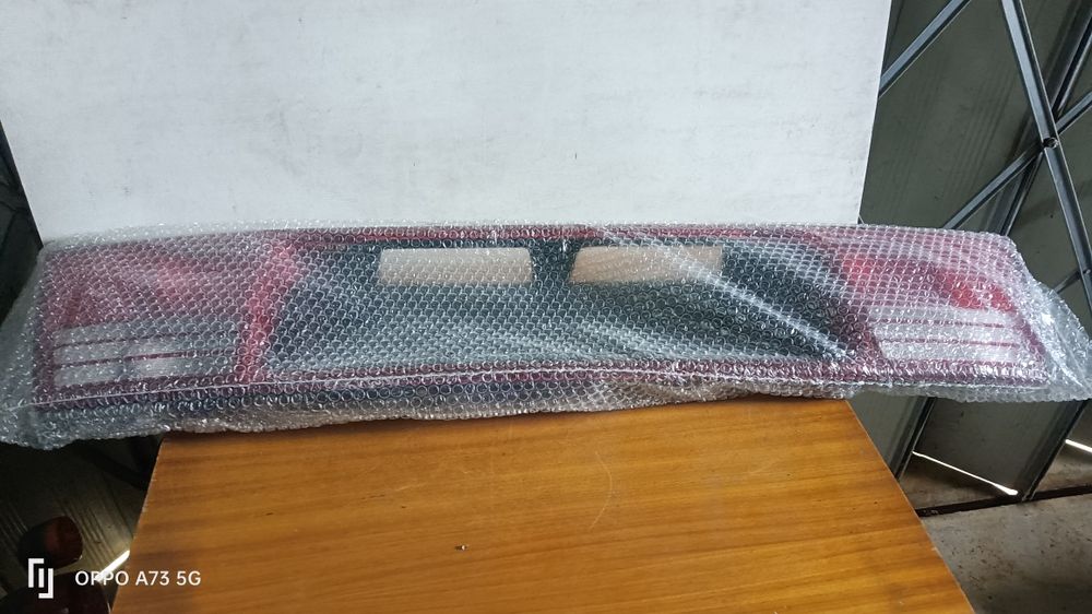 Farolim Suzuki Swift 1990 de mala..