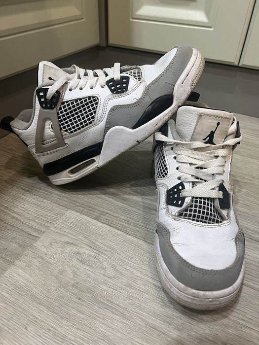 Кросівки AIR JORDAN 4