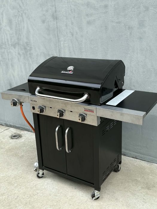 Grill gazowy Char-Broil Performance TRU-Infrared 3+1