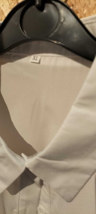 Camisa branca com manga comprida