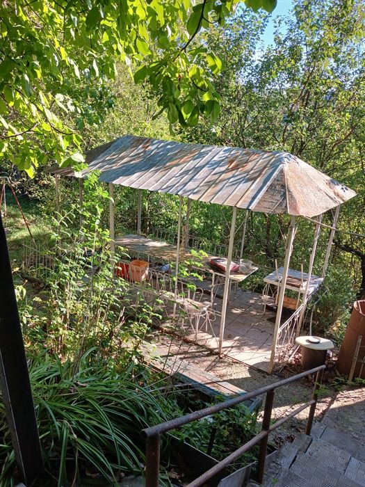 Продам дом рядом с центром п. Высокий