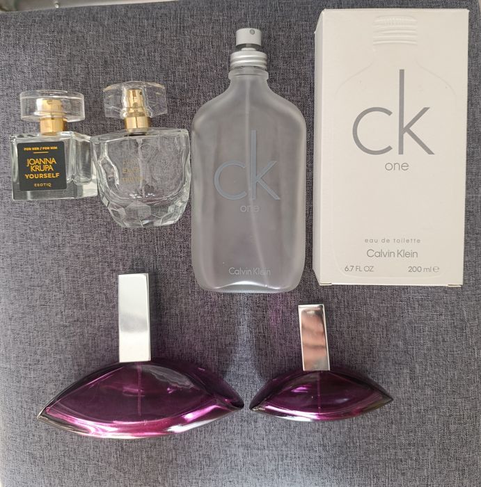 Flakony po perfumach Calvin Klein